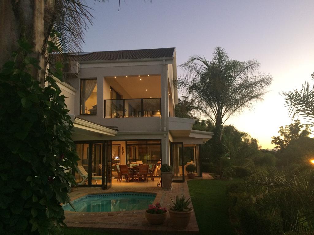 Oewerpalms View Hotell Oudtshoorn Exteriör bild