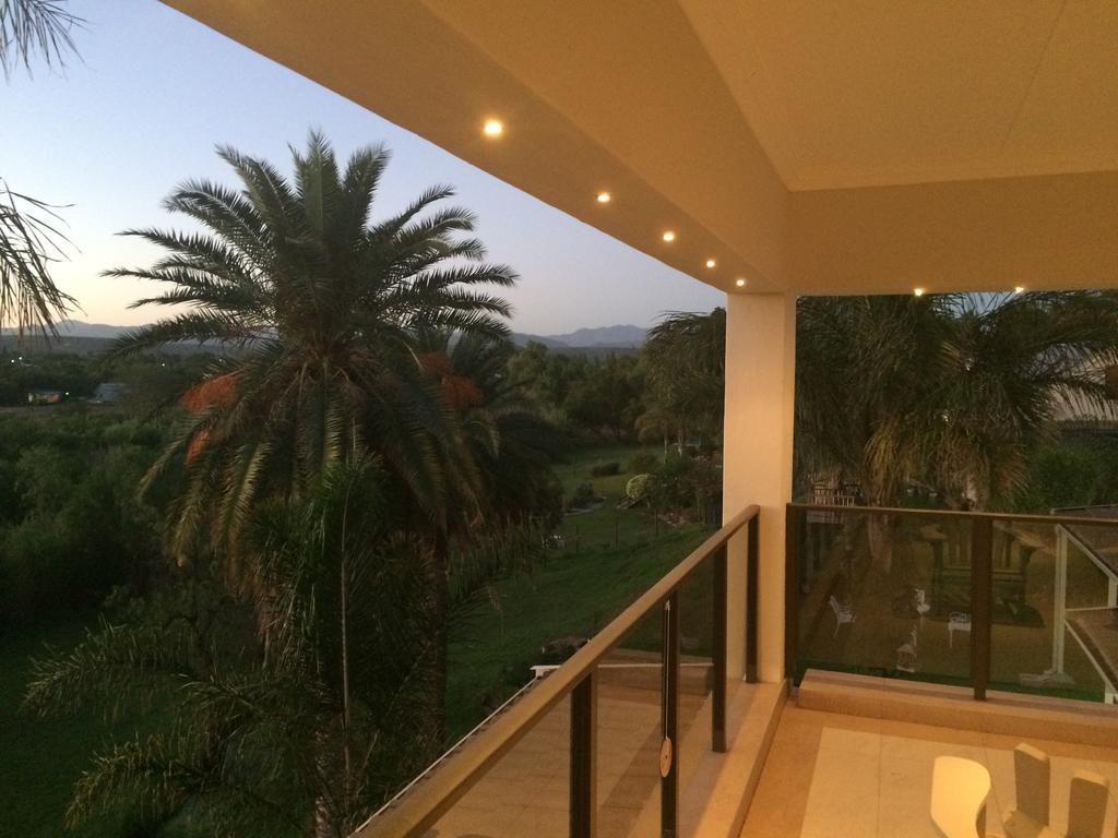 Oewerpalms View Hotell Oudtshoorn Exteriör bild