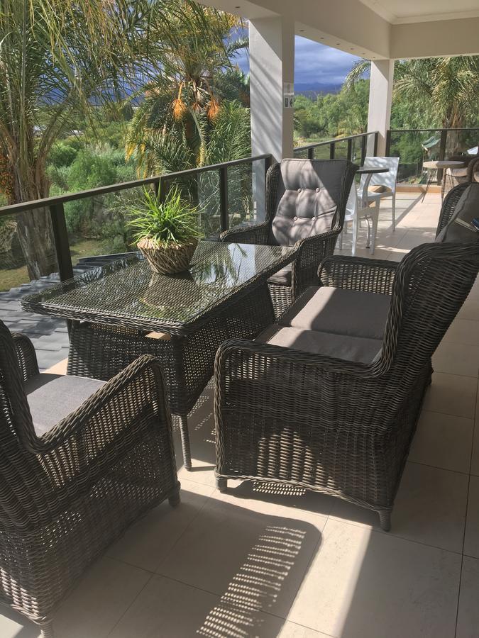 Oewerpalms View Hotell Oudtshoorn Exteriör bild