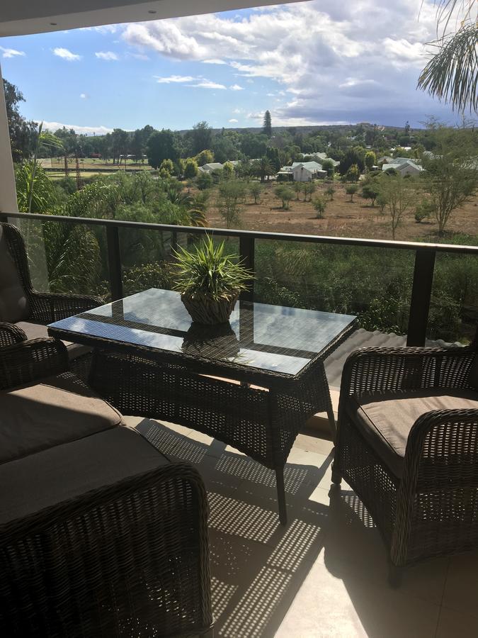 Oewerpalms View Hotell Oudtshoorn Exteriör bild