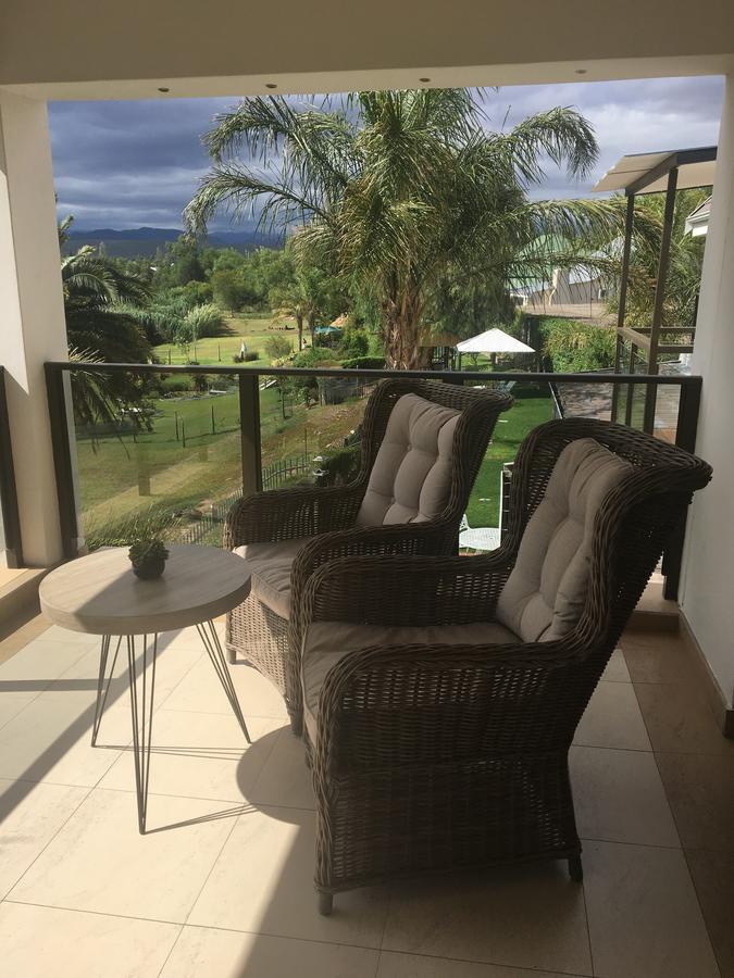 Oewerpalms View Hotell Oudtshoorn Exteriör bild